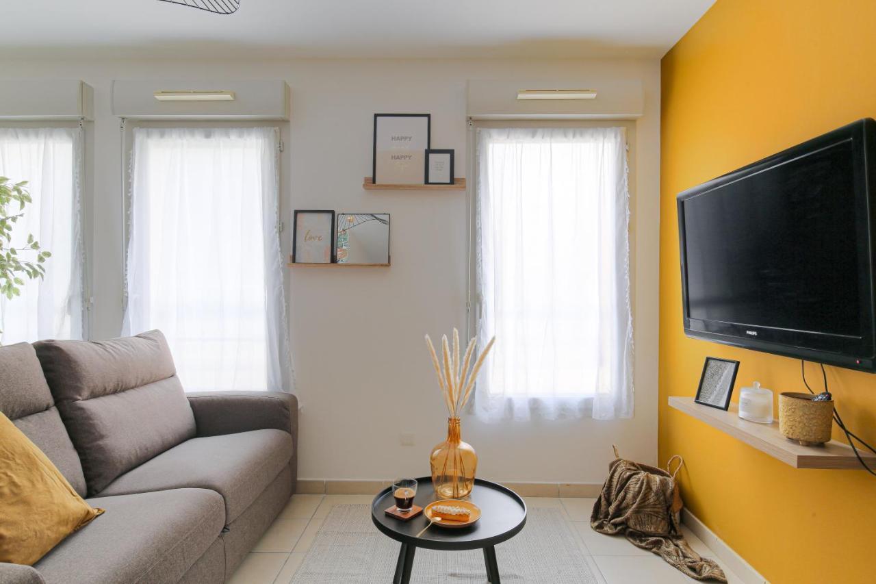 Le Louis D'Or -Acces Facile Gare/Eurexpo/Aeoroport Apartment Вильорбан Екстериор снимка